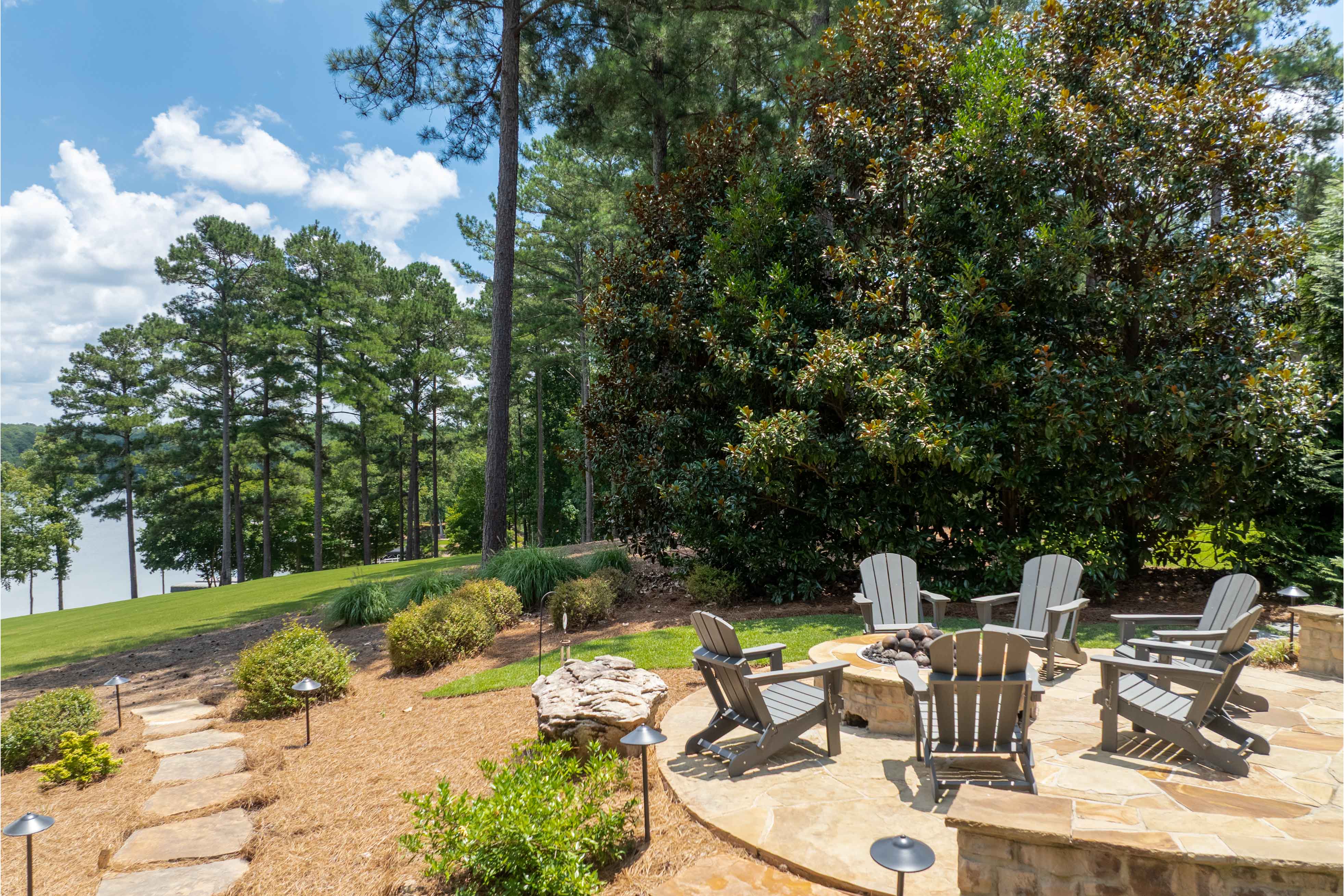 1060 Montgomery Drive image 43